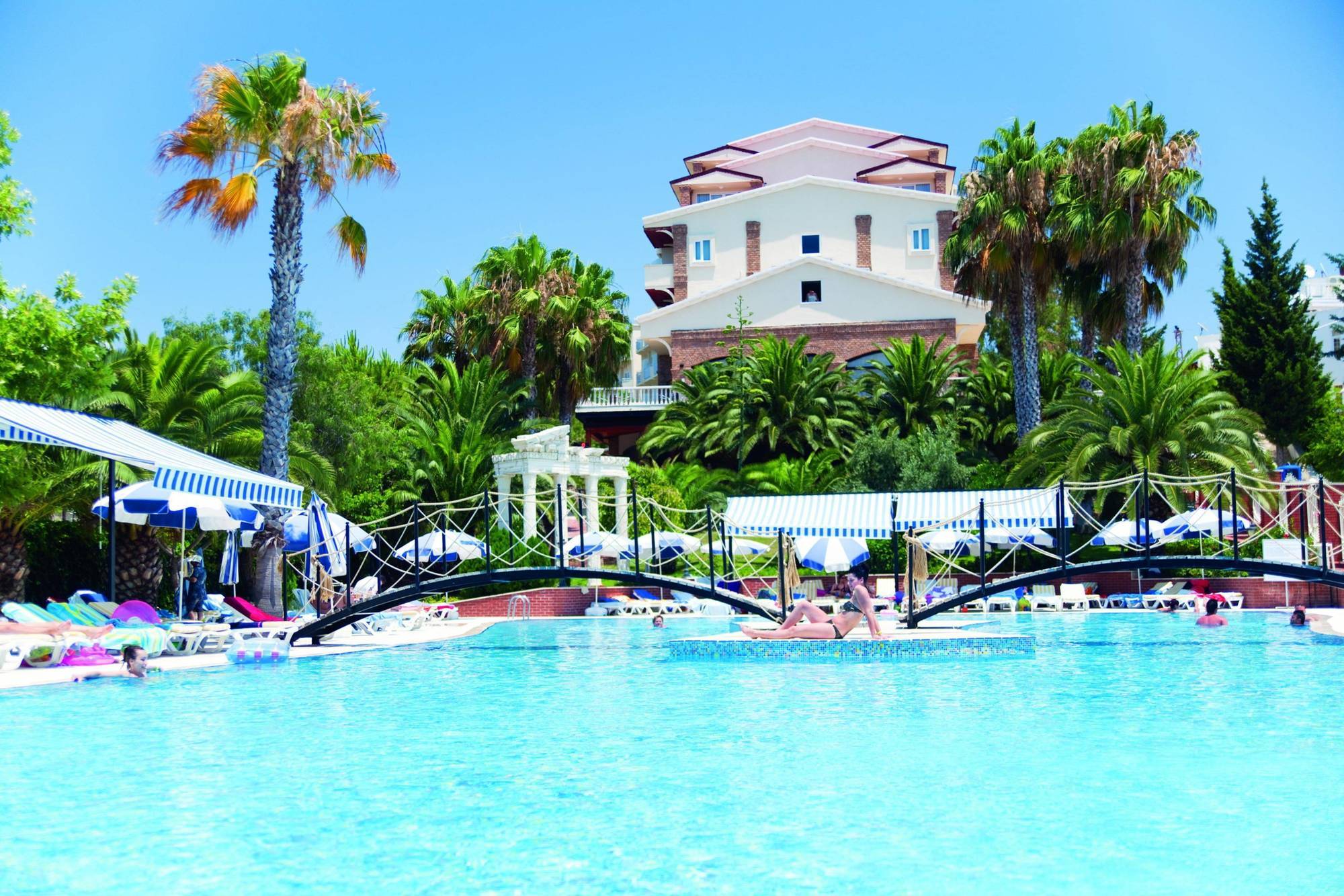 Thalia Beach Resort Hotel Ilica  Exteriör bild